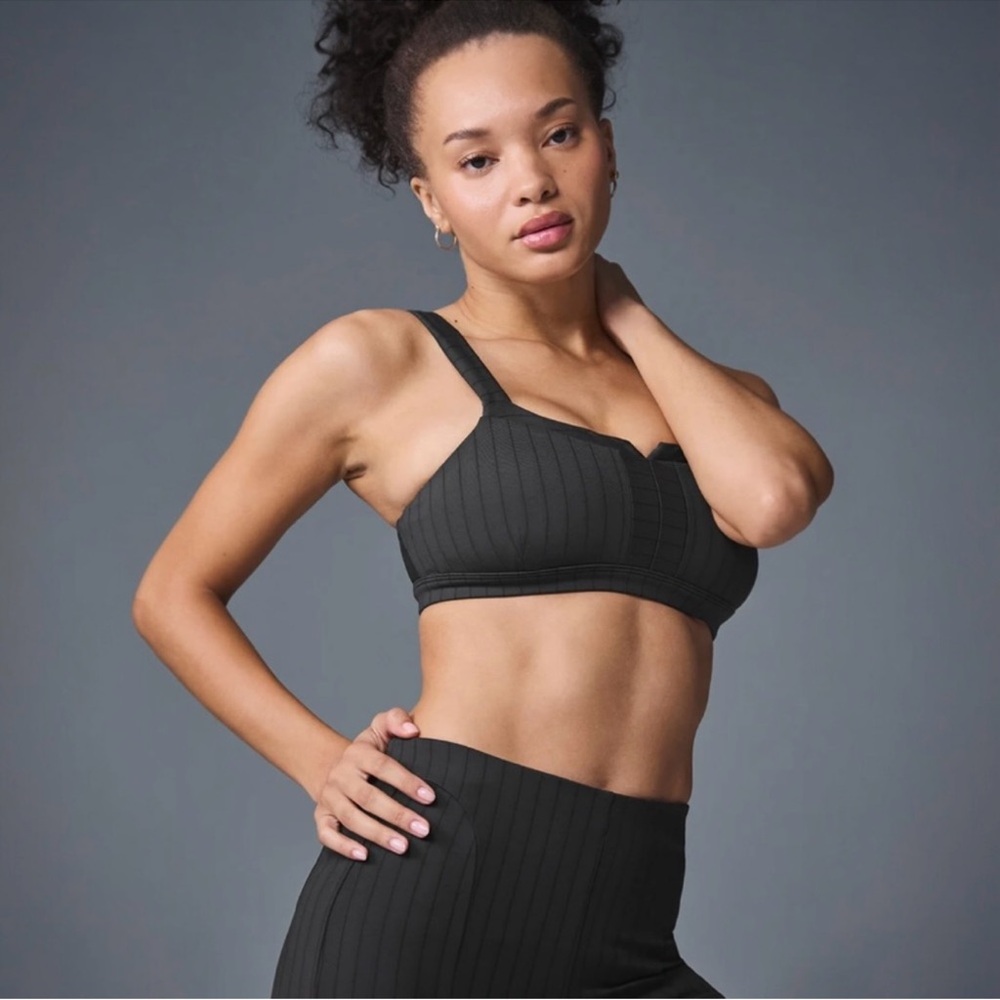 ALO Yoga Black Ribbed Support Sports Bra